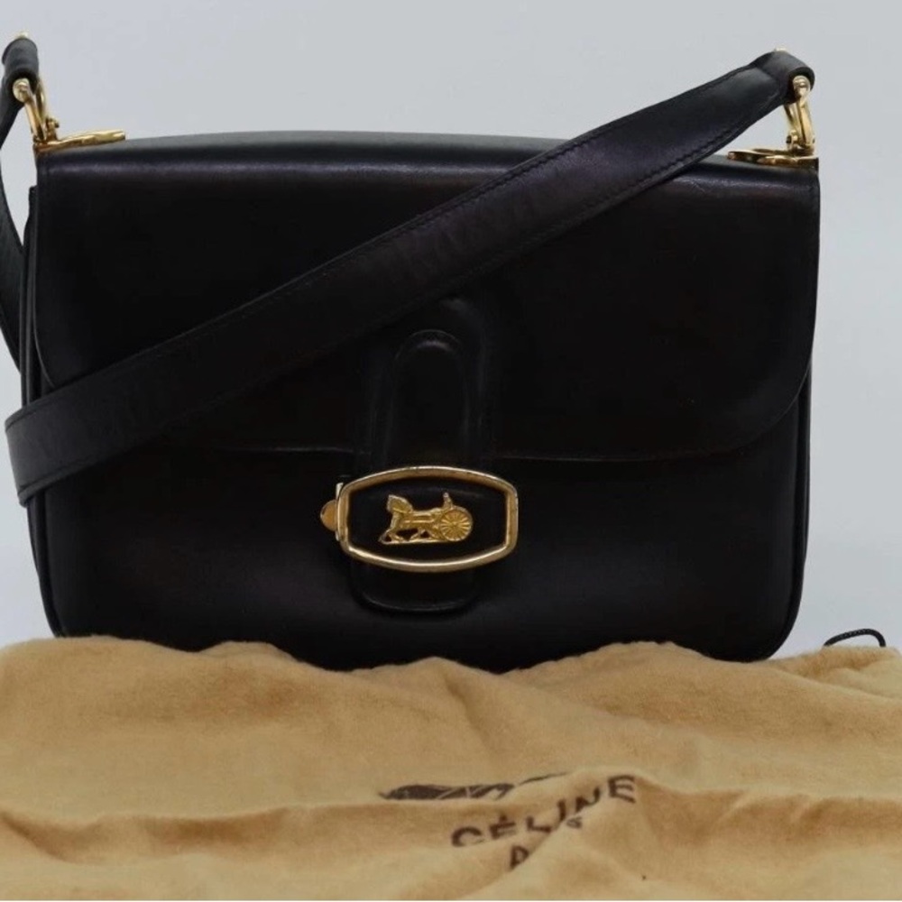 Celine Horse Carriage shoulder bag black
💯 Authentic